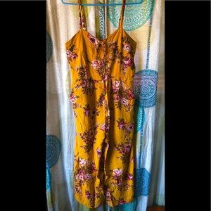 Women’s yellow jumper size XXL